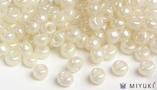 512 - Pearl Ceylon Miyuki Beads